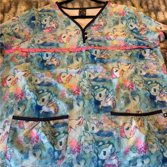 Tokidoki Watercolor Unicorno Print Scrub Top size 2X - Picture 5 of 9